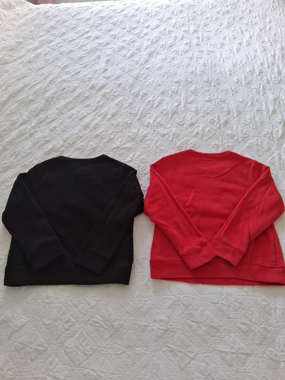 GAP Kids Crewneck Sweatshirt Lot Of 2  Red & Black Logo Tops Size 5